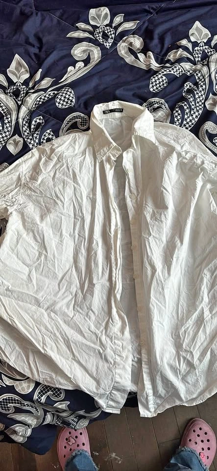 Zara White Button Up Shirt Size S