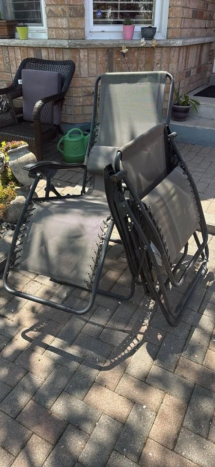 Gravity Reclining Chairs $60 for pair - photo 3