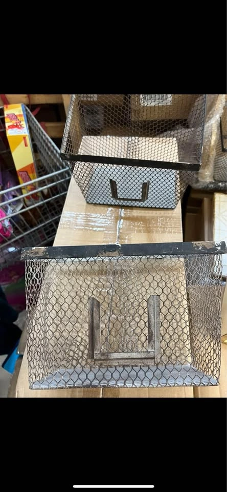 Vintage Look Floating Shelf w/ 2 Baskets - $25 each (3 NEW) - photo 4