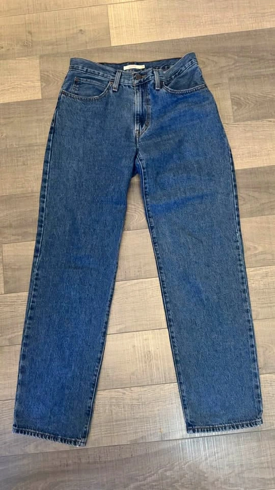 Levi's Women's 94 Baggy Jeans W28xL33