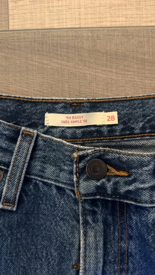 Levi's Women's 94 Baggy Jeans W28xL33 - photo 2
