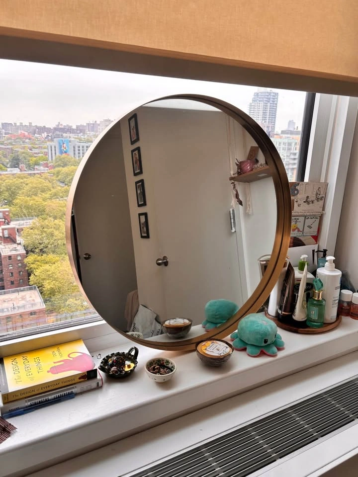 28inch Gold Circle Mirror - photo 2