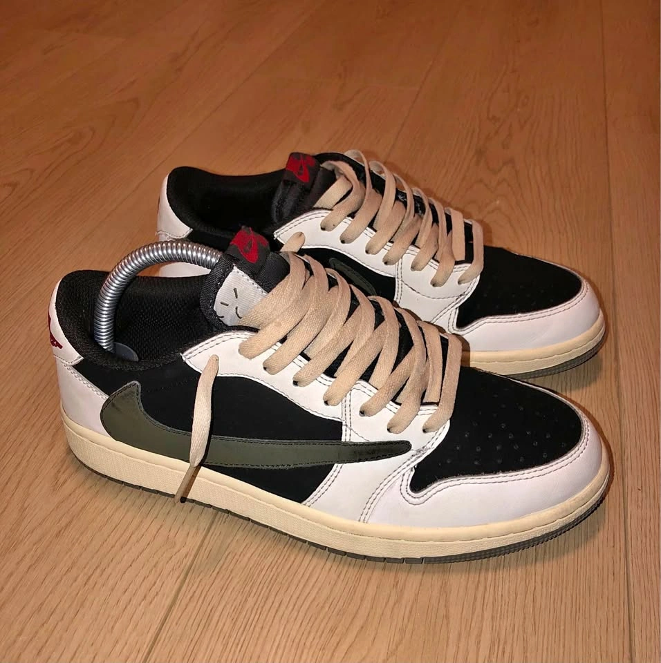 Travis Scott Olive Jordan 1s OG