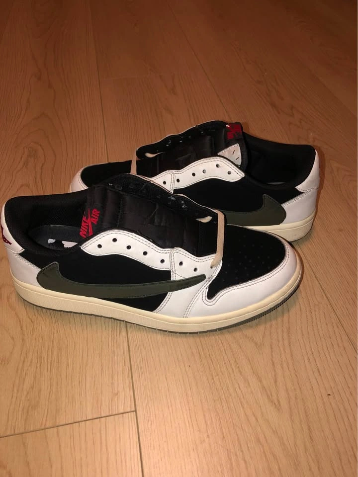 Travis Scott Olive Jordan 1s OG - photo 3