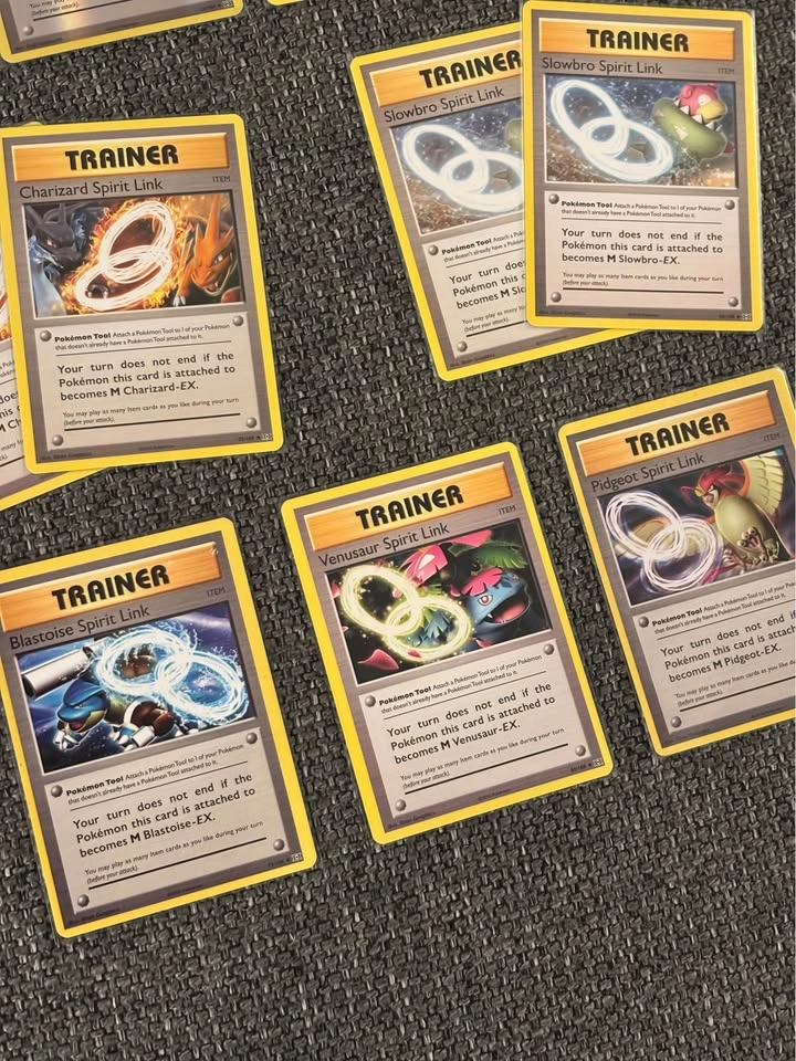 Pokemon Evolutions Trainer/Spirit Link Lot (2016) - photo 4
