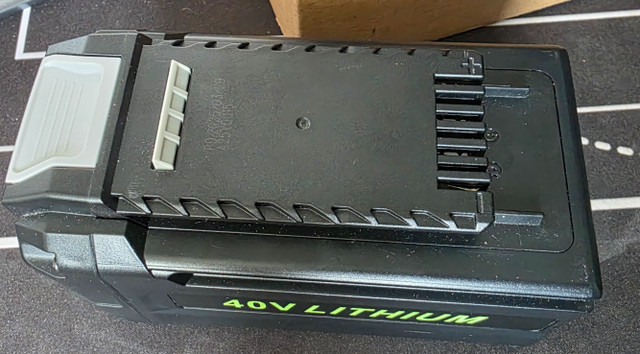GreenWorks 29472 G-MAX 4 AH Li-Ion, 40V 4amp G-MAX Battery - photo 3