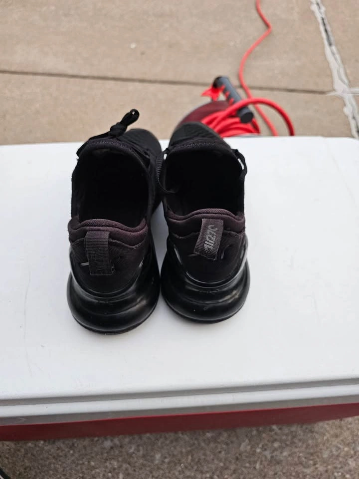 Size 5 - Nike Air Max 270 Triple Black W - photo 5