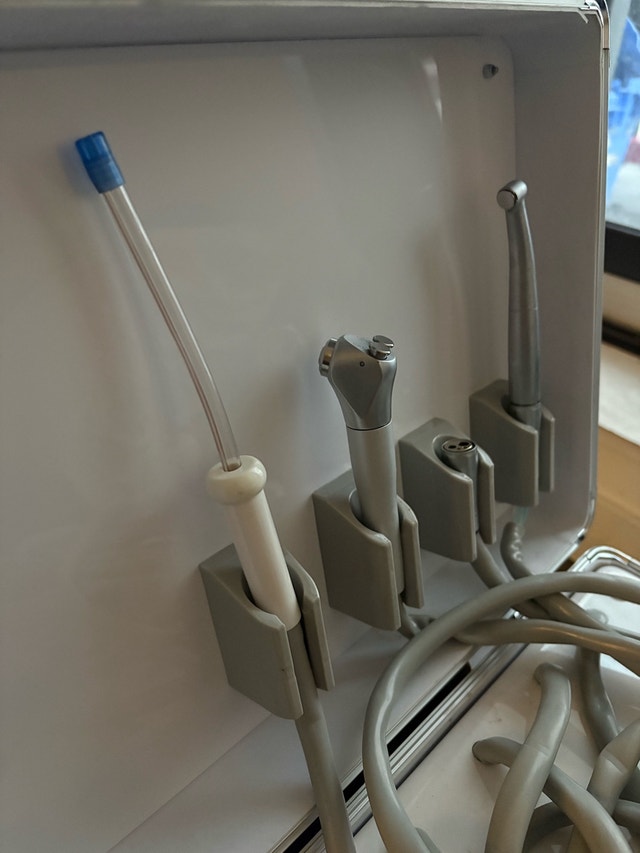 Portable Dental Unit - Good Working Condition - photo 3