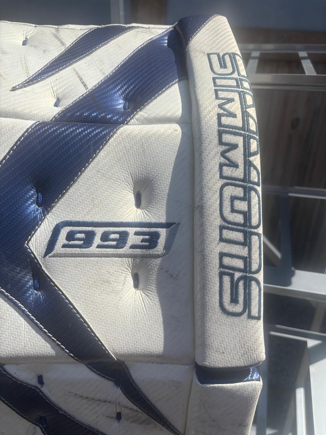 Simmons 993 Goalie Pads - 32+2 inches - photo 3