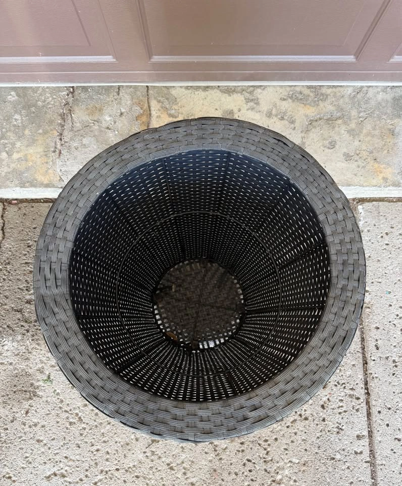 Tall Black/Dark Brown Wicker Plastic Planter - photo 2