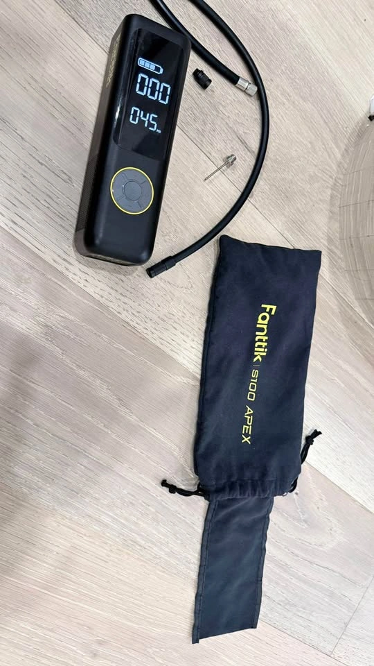 Fanttik S100 APEX Portable Tire Inflator Air Compressor