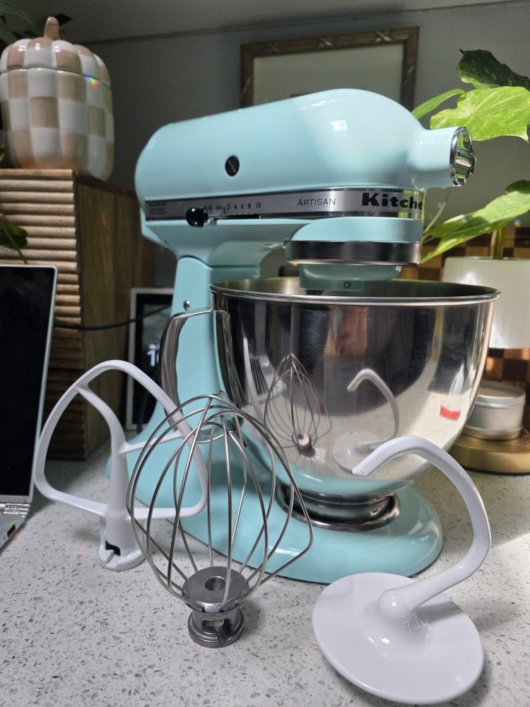KitchenAid Artisan Series 5 Quart Stand Mixer - Aqua Sky
