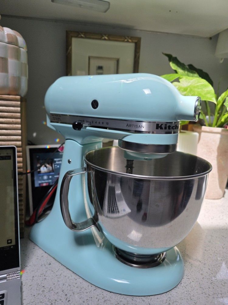 KitchenAid Artisan Series 5 Quart Stand Mixer - Aqua Sky - photo 2