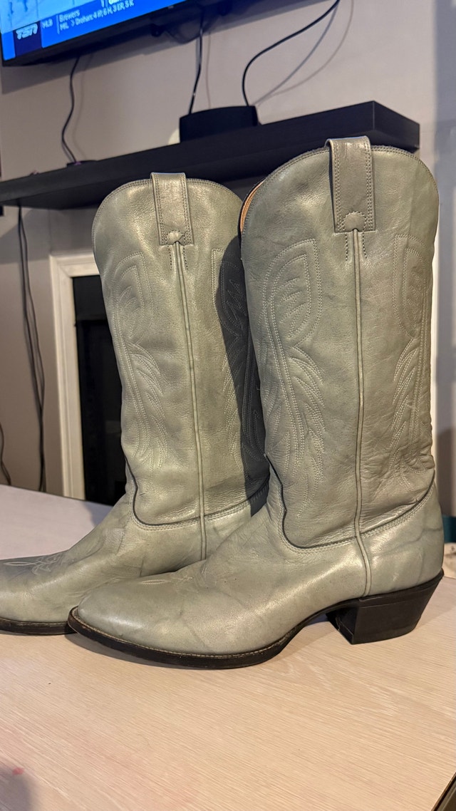 9.5 Cowboy Boots