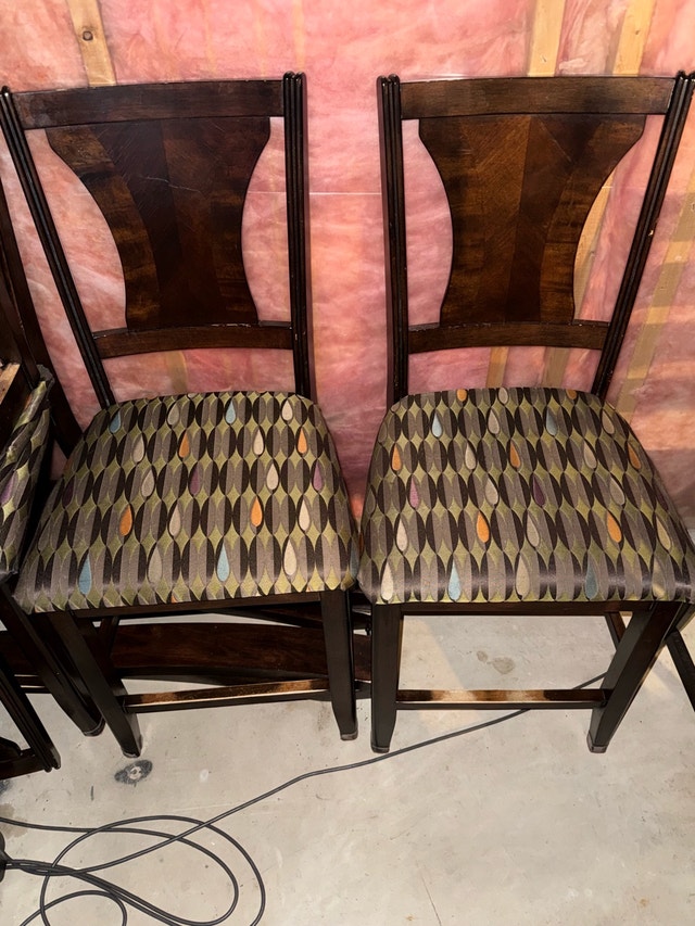 4pc Heavy wood Dining Table - photo 3