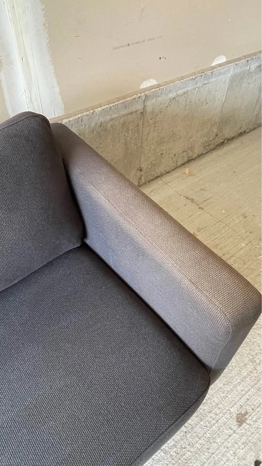 Dark Grey 2-Seater Sofa – Comfortable, but sun-faded – Great Opp - photo 4