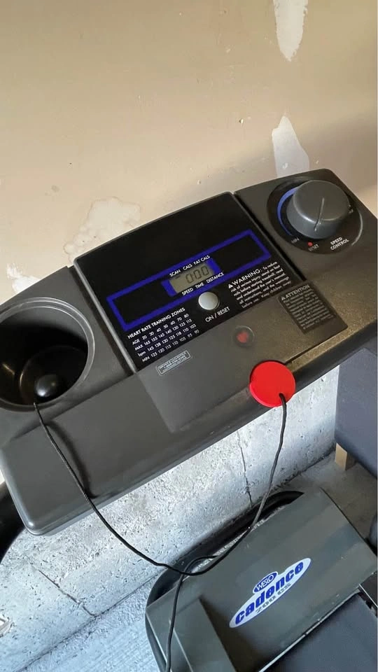 ProForm Cadence 300 CS Folding Treadmill - photo 3