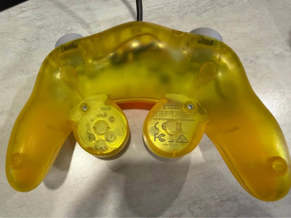 Nintendo Pikachu GameCube-Style Controller – Yellow – Tested Wor - photo 2