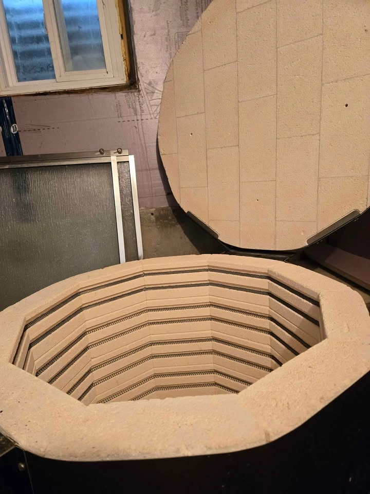 Euclid Top Loading Ceramics Kiln - photo 5
