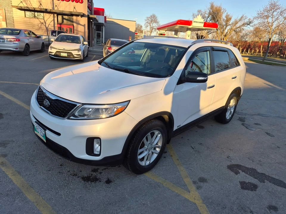 2014 Kia Sorento LX AWD SUV Safetied New Engine - photo 3