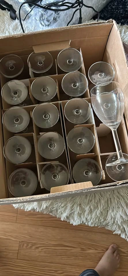 Drinking glasses