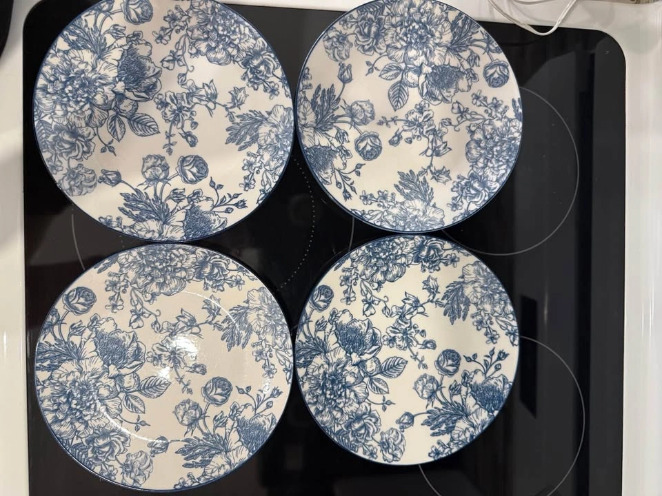 Cute blue floral plates - set of 4 - photo 2
