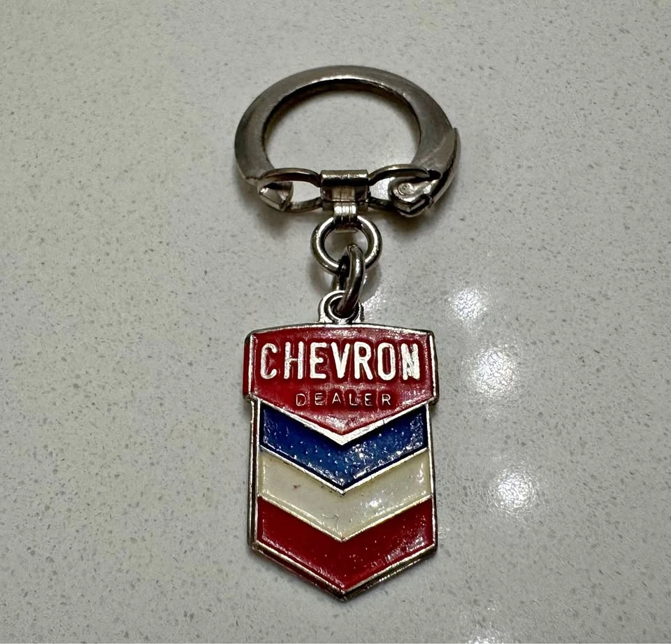 Vintage Chevron Dealer Enamel Metal Fob Keychain Ring