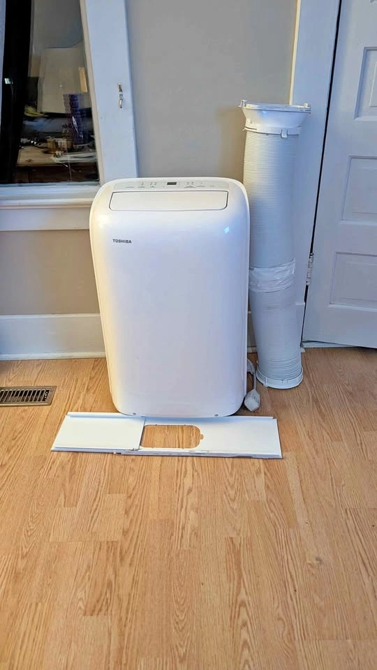 Toshiba 3-in-1 Portable Air Conditioner - 8000 BTU
