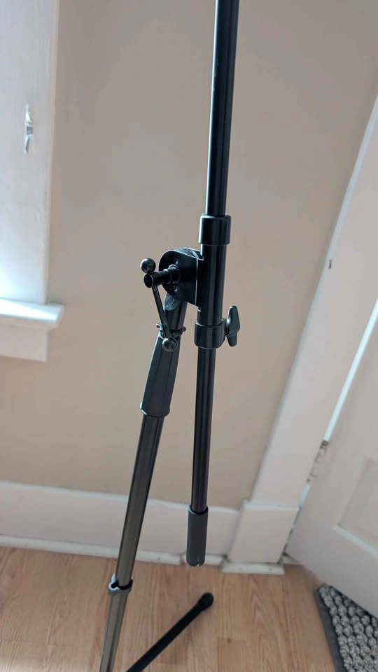 Mic Stand with Double Nylon Screen Pop Filter - photo 3
