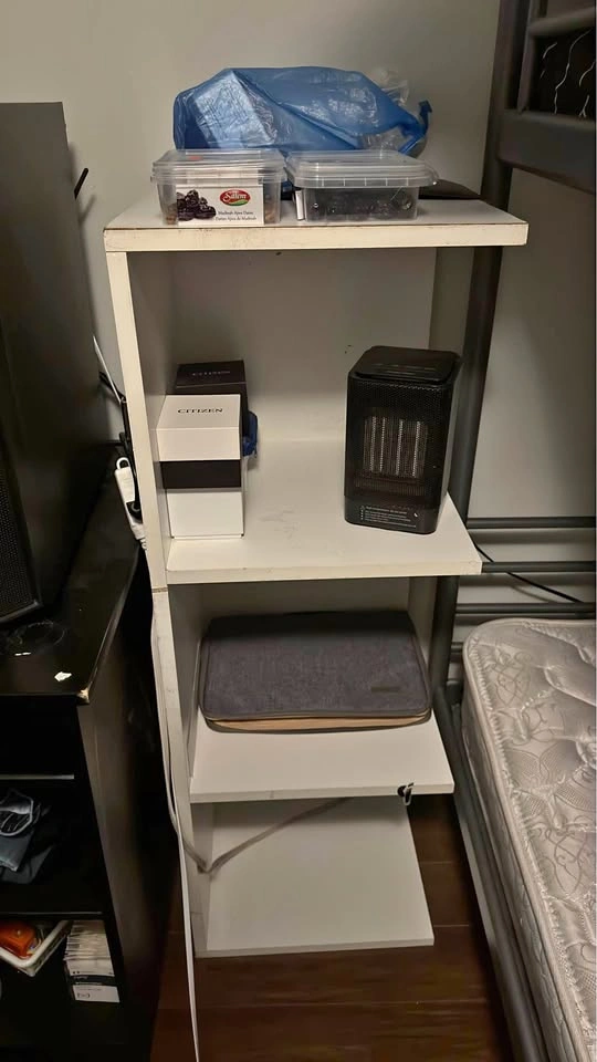 2 Wooden Shelves