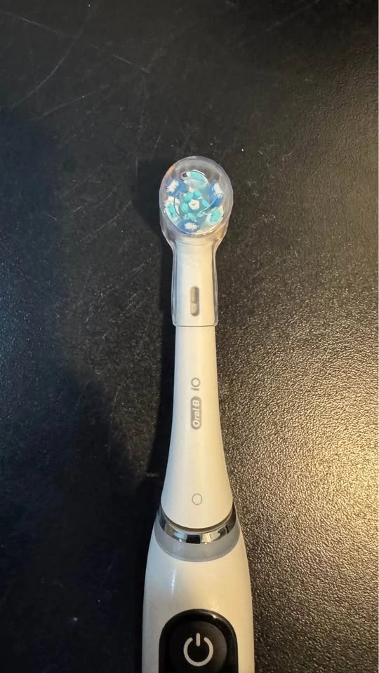 Oral B io series toothbrush head cap - photo 3