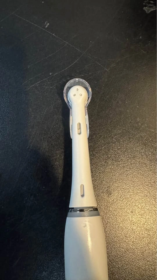 Oral B io series toothbrush head cap - photo 4