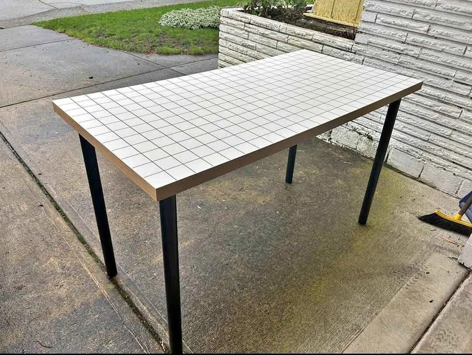 IKEA LINNMON ADILS Desk Table Grid Pattern
