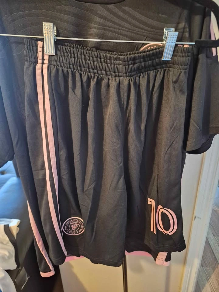 Inter Miami Messi #10 Soccer Jersey Set (Shirt + Shorts) – Size - photo 3
