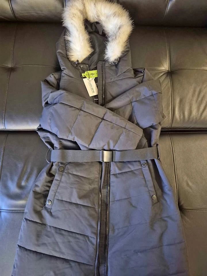 NOIZE Women’s Winter Jacket – Size Large – NEW