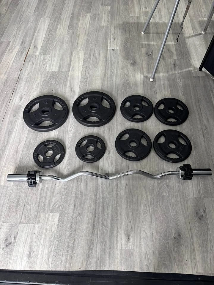 EZ Curl Bar and Northern Lights Weight Plates Set