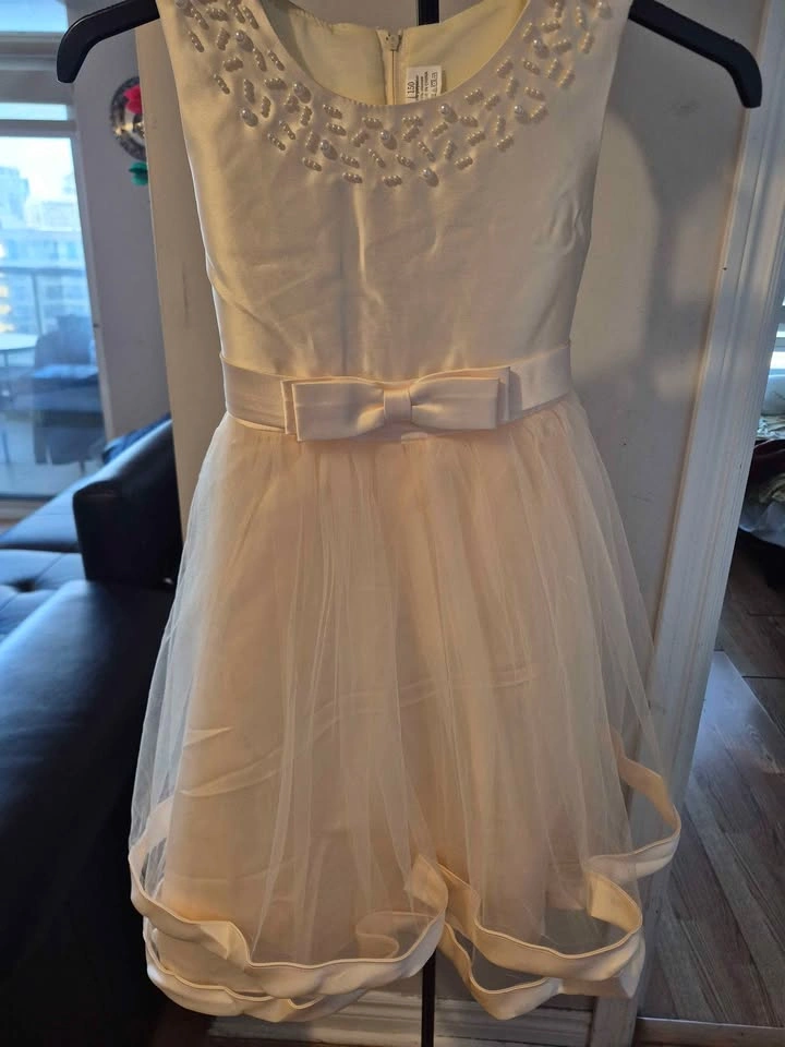 Elegant Girls’ Special Occasion Dress - photo 3