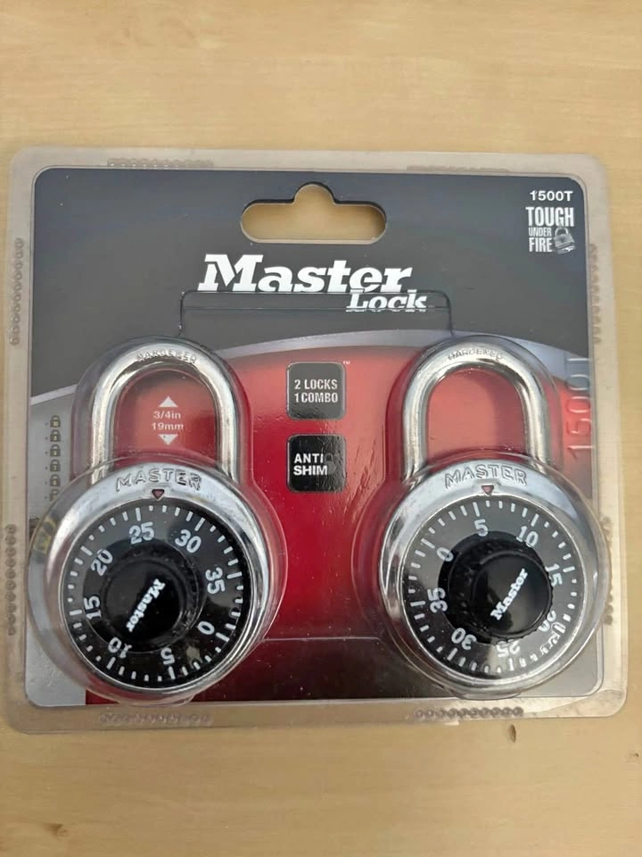 Master Lock - 2 Locks, 1 Combo