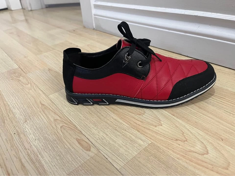 COSIDRAM Red & Black Quilted Lace-up Shoes SIZE 8 - photo 4