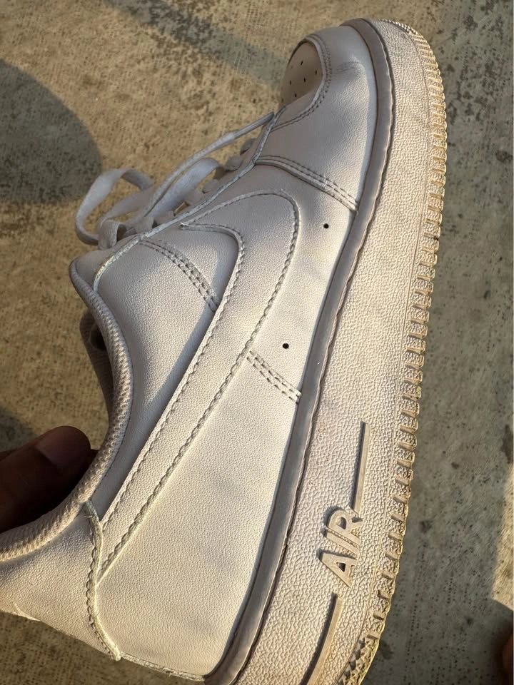 Nike Air Force 1 Size 11 - photo 4