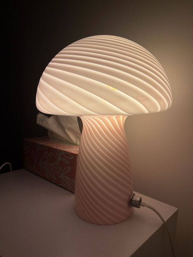 pink glass table lamp - photo 2