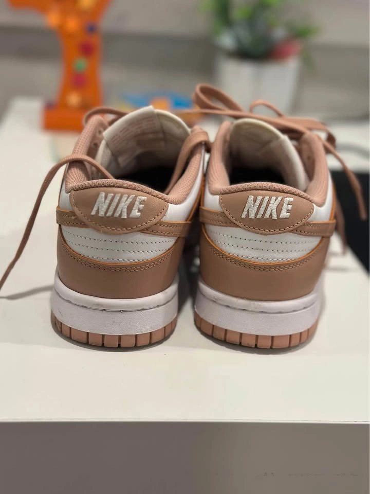 Nike Women's Dunks - photo 2