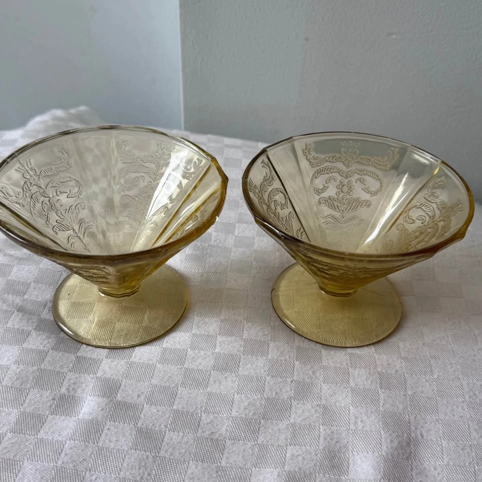 2 Depression Era Yellow/Amber Madrid Bowls - photo 2