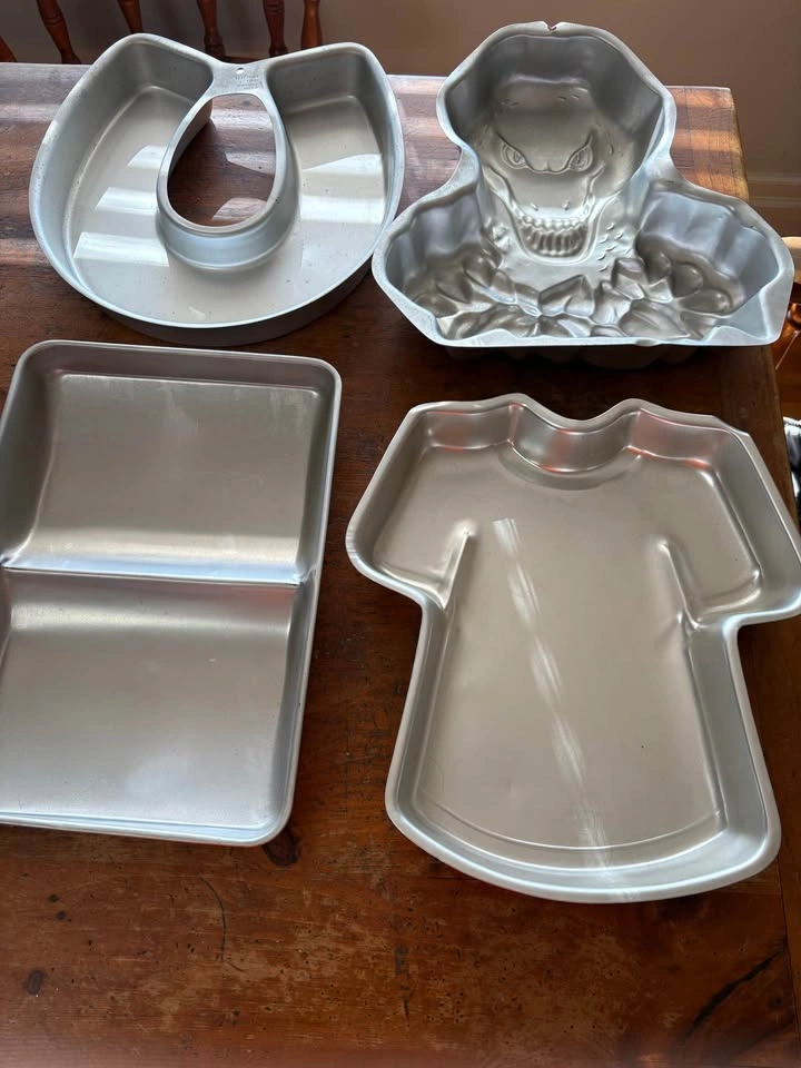 Assorted cake pans - photo 3