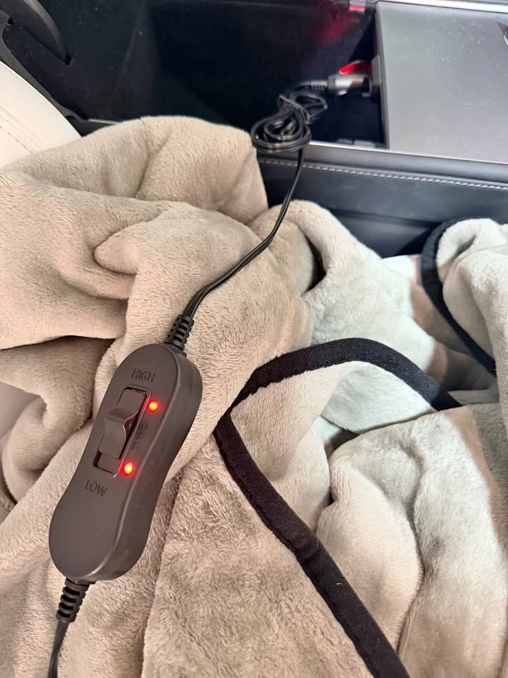 12-Volt Electric Heated Car Blanket