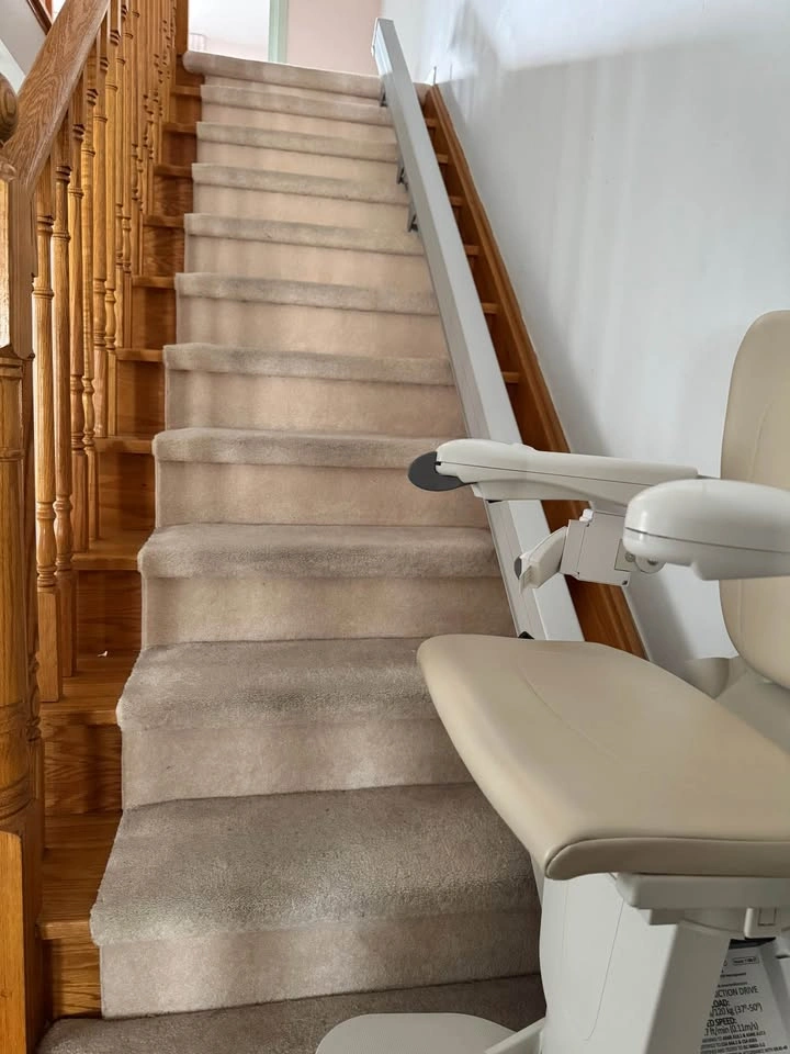 Handicare 1100 ST Stairlift Chair Lift - photo 5