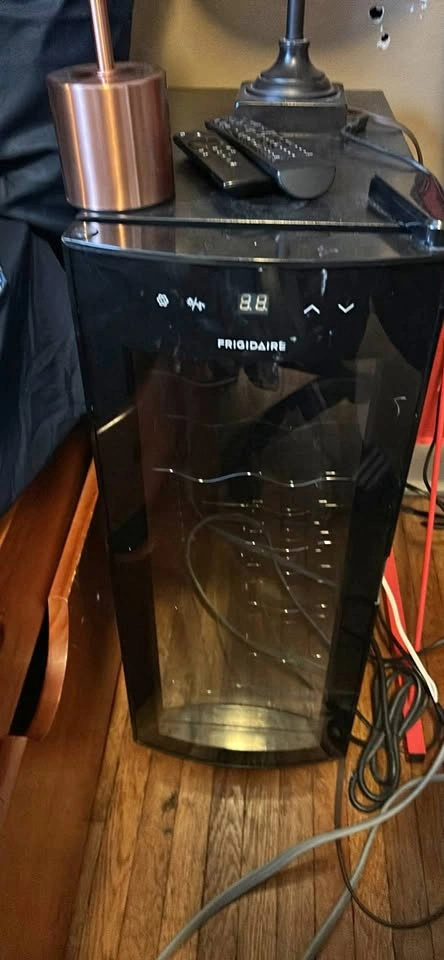Frigidaire Wine Cooler Frig.