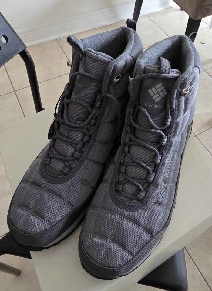 Moving Sale - Size 13 New Columbia Waterproof Winter Boots - photo 2