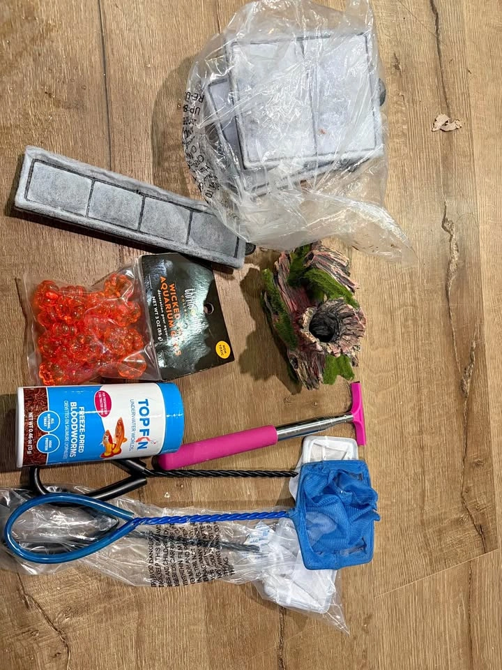 Aquarium supplies