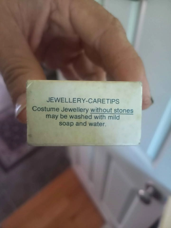 Avon Costume Ring Size 8 - photo 2